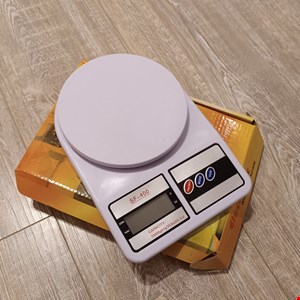 ترازو دیجیتالی مدل 10 کیلوگرمی